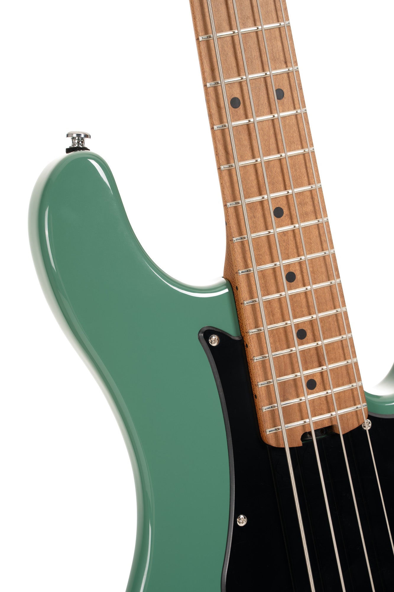 GB-SC4, basse short scale 4 cordes, corps peuplier, humbucker Cort Powersound, préampli Markbass MB-1, forest green