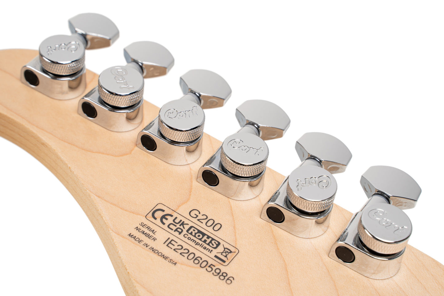 G200, corps peuplier, manche érable, touche jatoba , 2 micros simples et 1 double Powersound, plaque blanche, rose pastel