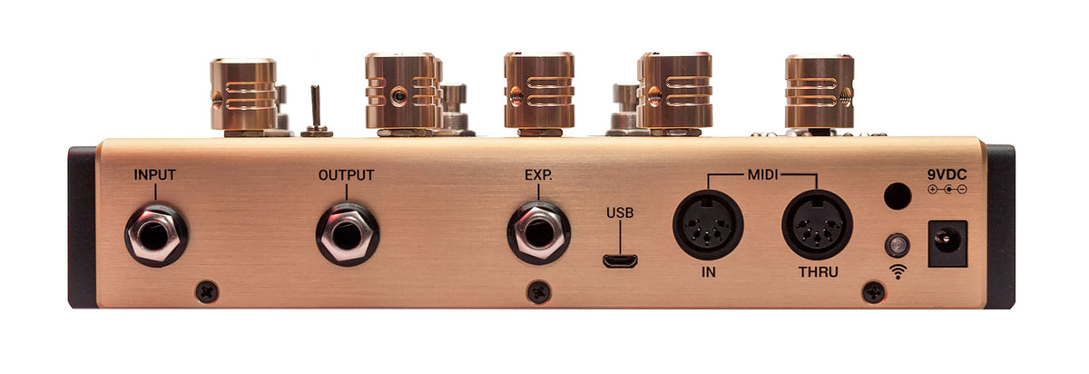 BIAS Distorsion Pro, pédale distorsion/overdrive, 1.3 kg, avec alimentation, noir et or