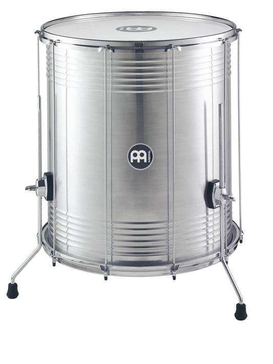 Surdo 22" x 24", 10 tirants, fût aluminium, peau synthétique, accastillage chromé, avec pieds ajustables