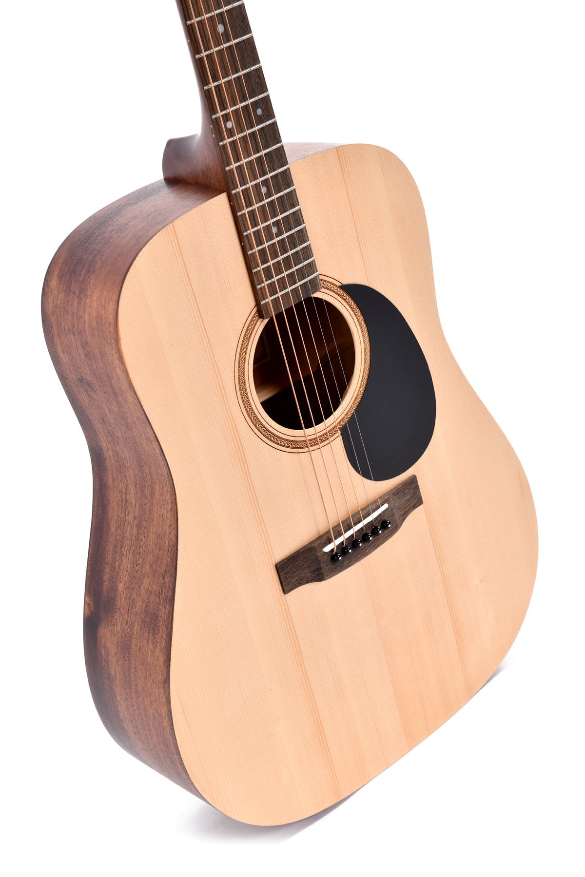 Modèle D-10, Dreadnought, table épicéa Sitka, fond & éclisses acajou, touche laurier, naturel satiné