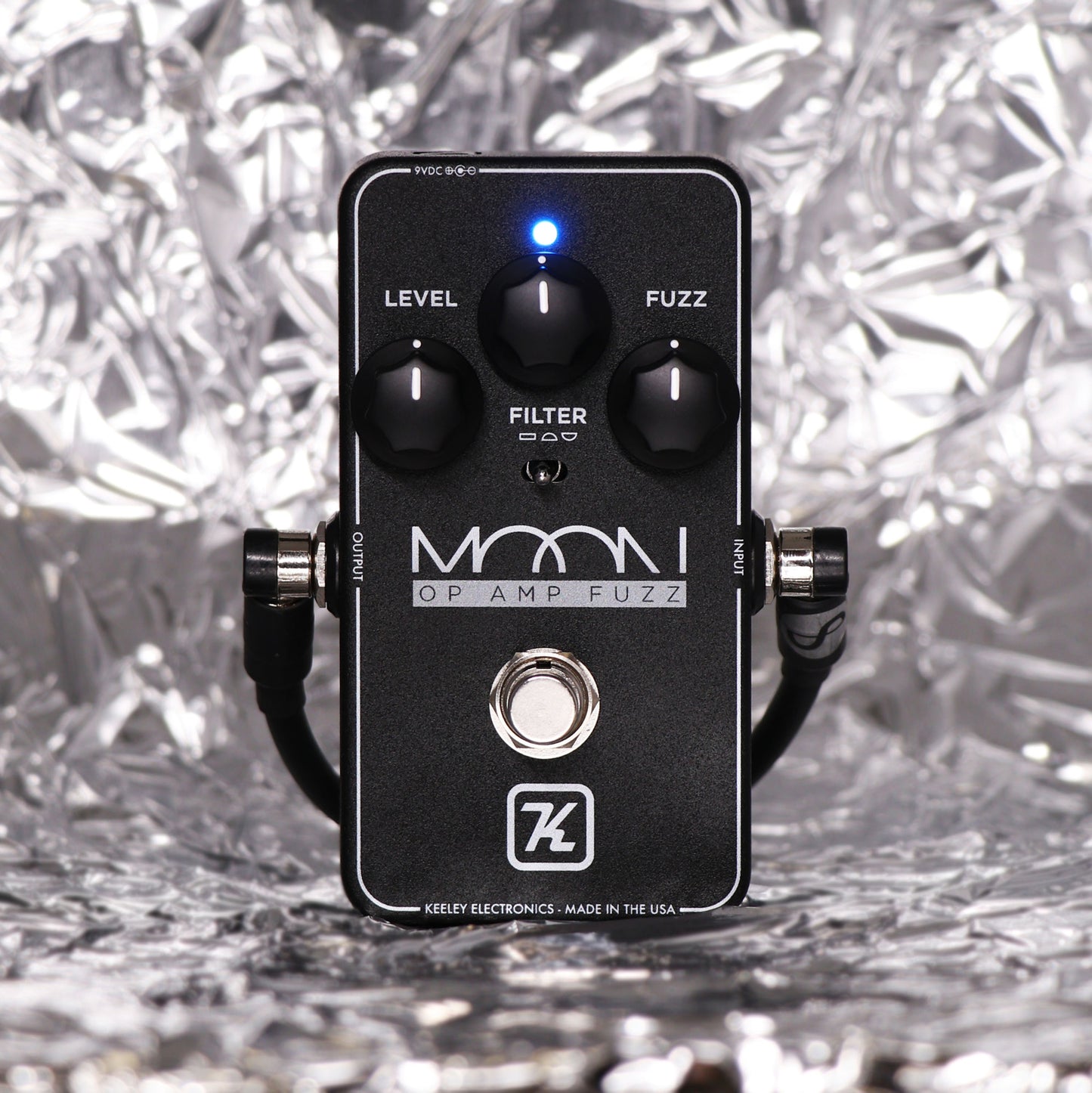 Pédale MOON, fuzz, trois filtres (Flat, Fool et Scooped), noir