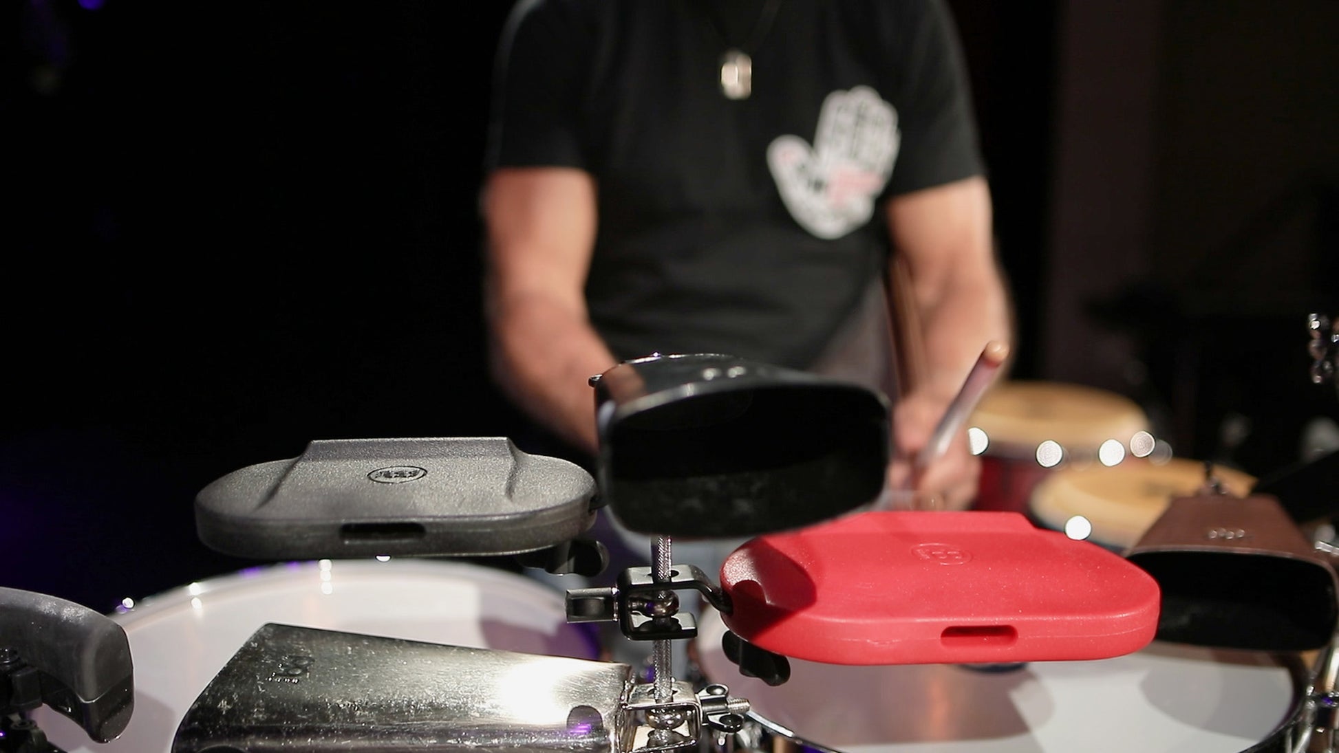 Block percussion Meinl, polyéthylène, grave, avec attache, noir