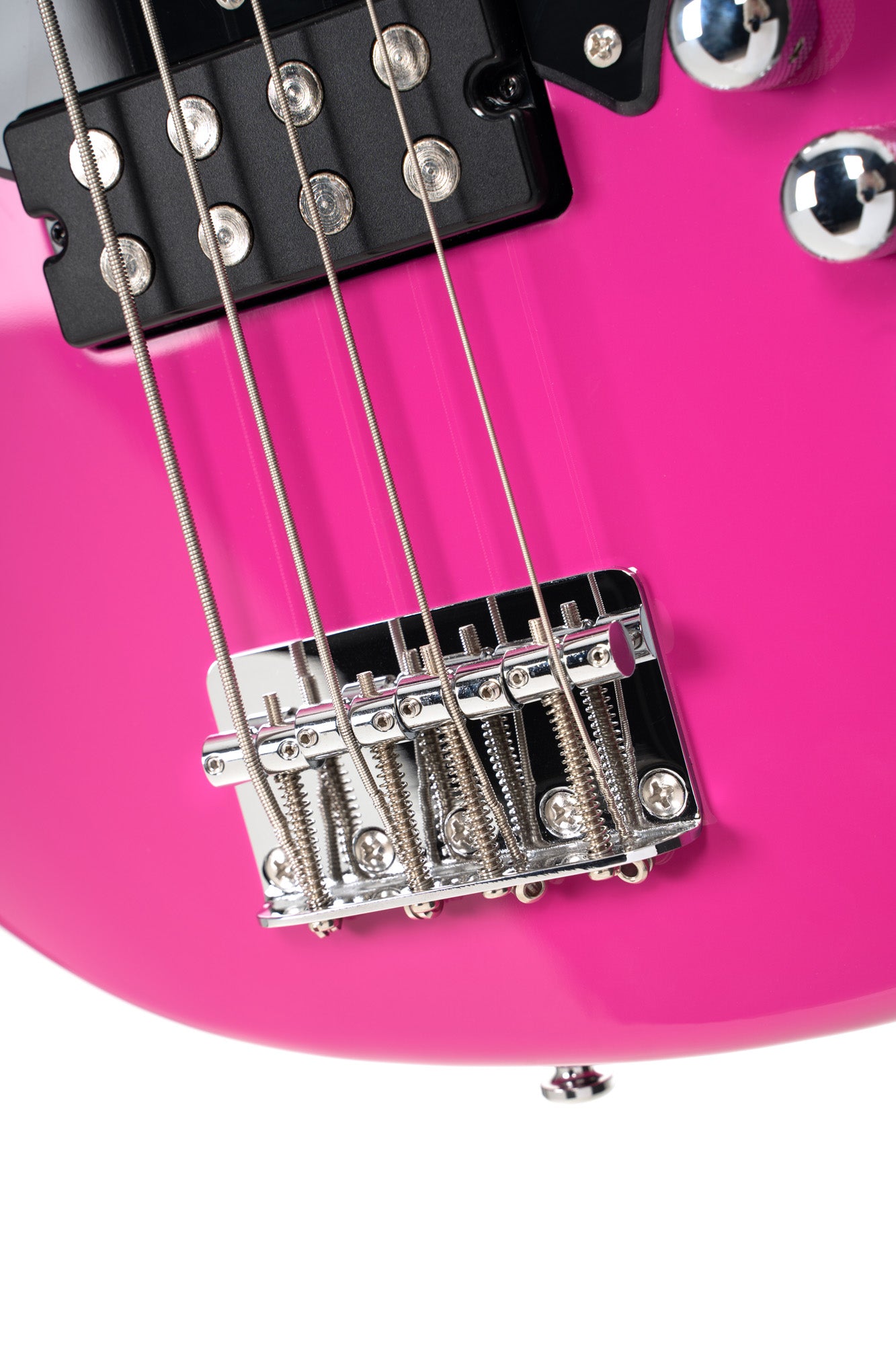 GB-SC4, basse short scale 4 cordes, corps peuplier, humbucker Cort Powersound, préampli Markbass MB-1, fandago purple
